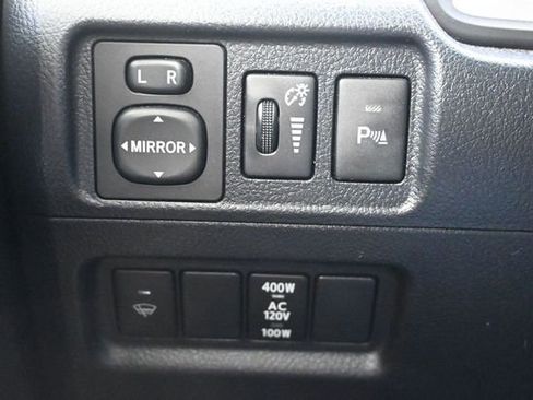 Used 2018 Toyota 4Runner Limited AWD/4WD image 25