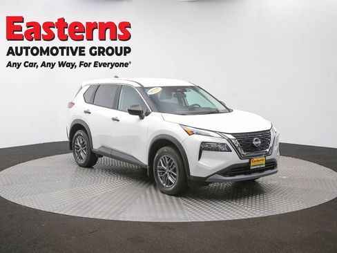 Used 2023 Nissan Rogue S AWD/4WD image 49