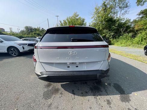 Used 2025 Hyundai Kona SEL AWD/4WD image 29