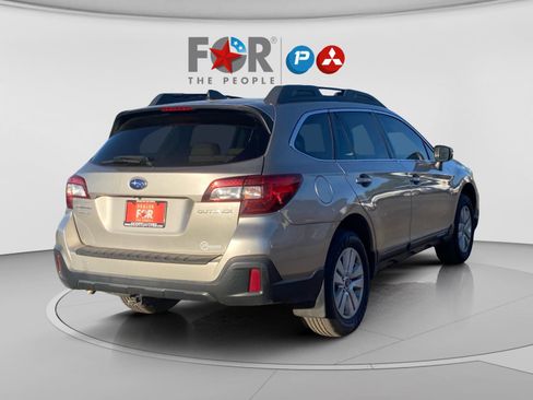 Used 2019 Subaru Outback 2.5i Premium AWD/4WD image 5