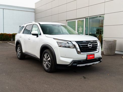 New 2025 Nissan Pathfinder SL image 27
