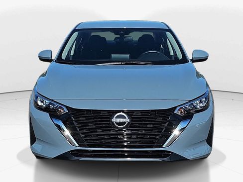 Used 2025 Nissan Sentra SV w/ All-Weather Package image 8