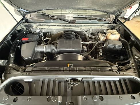 Used 2024 Chevrolet Silverado 2500 Custom w/ Custom Value Package image 12