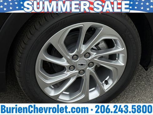 New 2027 Chevrolet Bolt LT w/ Comfort Package FWD image 27