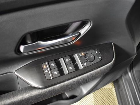 New 2026 Nissan Kicks SV w/ SV Premium Package AWD/4WD image 8