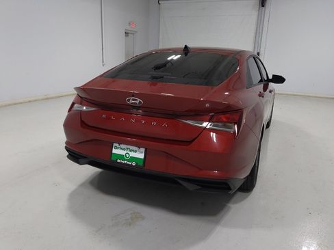 Used 2023 Hyundai Elantra SEL w/ Cargo Package FWD image 7