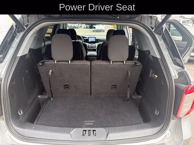 Used 2023 Ford Explorer XLT AWD/4WD image 24