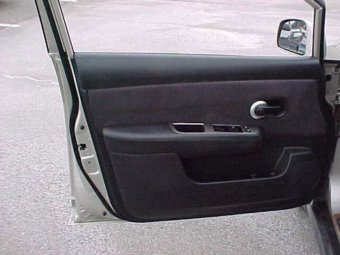 Used 2008 Nissan Versa 1.8 S w/ PWR Pkg image 35