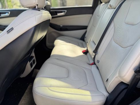 Used 2015 Ford Edge Titanium w/ Equipment Group 301A image 19