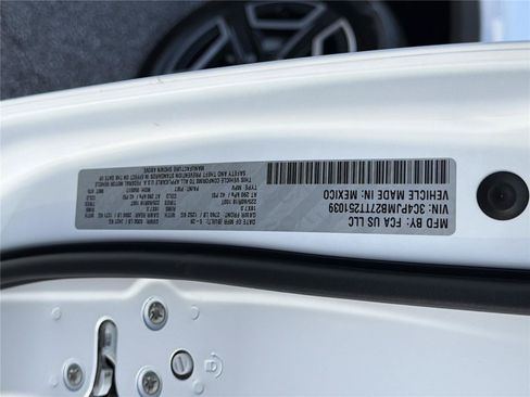 New 2026 Jeep Cherokee Laredo AWD/4WD image 31