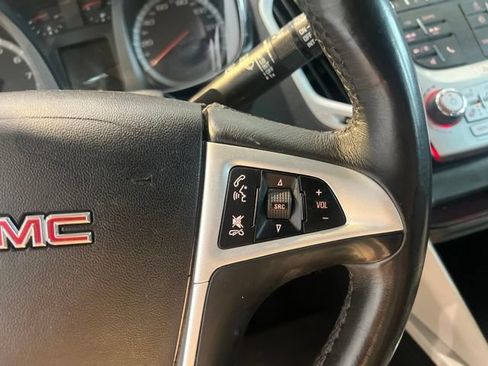 Used 2017 GMC Terrain SLT AWD/4WD image 19
