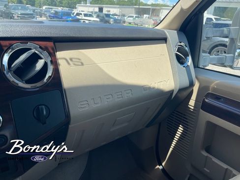 Used 2009 Ford F250 4x4 Crew Cab Super Duty image 6