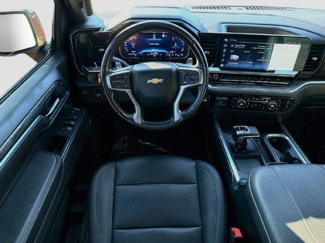 Used 2023 Chevrolet Silverado 1500 LTZ w/ LTZ Convenience Package II AWD/4WD image 15