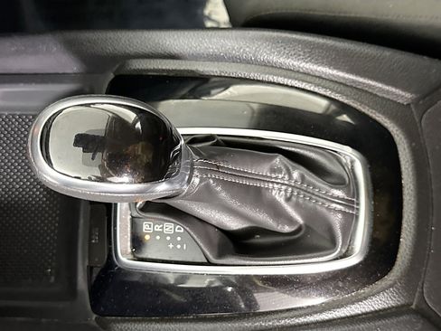 Used 2021 Nissan Rogue Sport S image 20