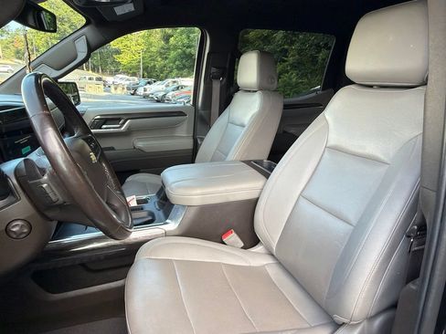 Used 2023 Chevrolet Silverado 1500 LTZ AWD/4WD image 10