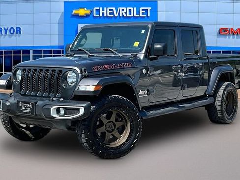 Used 2023 Jeep Gladiator Overland w/ Cold Weather Group AWD/4WD image 3