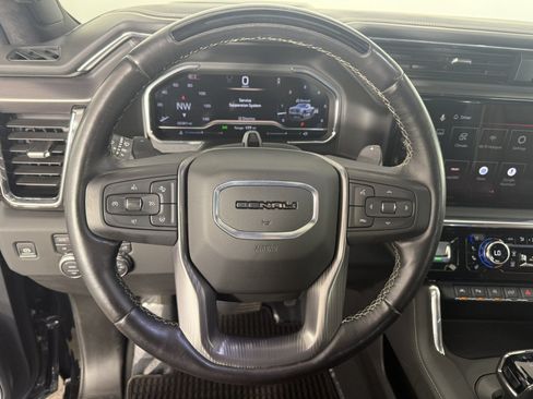 Used 2025 GMC Sierra 1500 Denali Ultimate AWD/4WD image 23