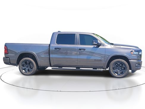 Used 2025 RAM 1500 Big Horn AWD/4WD image 7