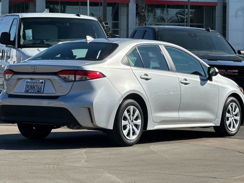 Used 2025 Toyota Corolla LE image 4