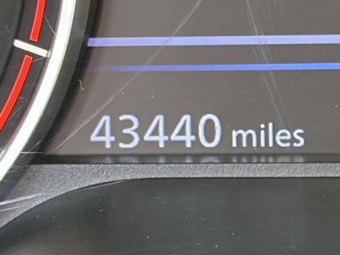 Used 2024 Nissan Altima 2.5 SV image 11