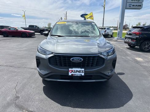 Used 2025 Ford Escape Active AWD/4WD image 15