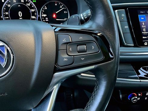 Used 2024 Buick Enclave Premium image 19