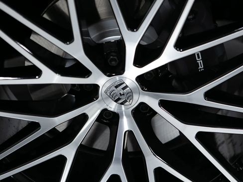 New 2026 Porsche Macan Turbo AWD/4WD image 11