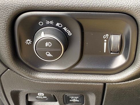 Certified 2025 RAM 1500 Tradesman w/ Night Edition AWD/4WD image 22