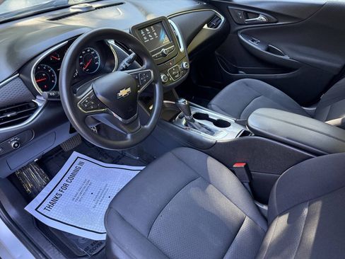 Used 2016 Chevrolet Malibu LT FWD image 10