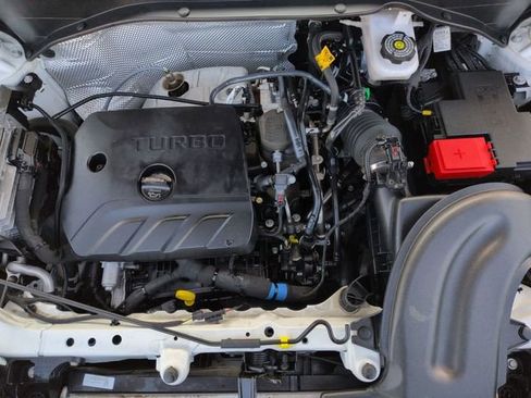 Used 2024 Buick Encore GX Sport Touring image 30