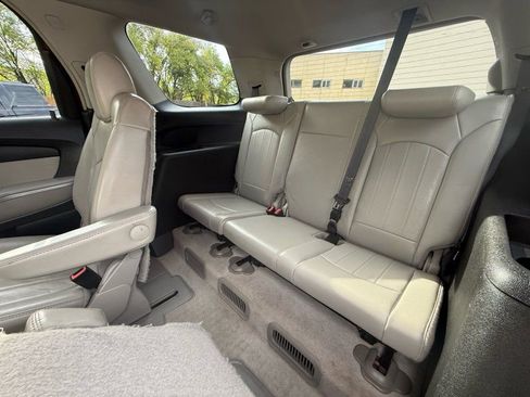 Used 2009 GMC Acadia SLT image 14