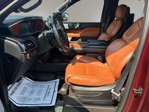 Used 2018 Lincoln Navigator L Reserve w/ Technology Package AWD/4WD image 26