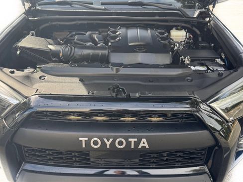 Used 2020 Toyota 4Runner TRD Off-Road Premium image 6