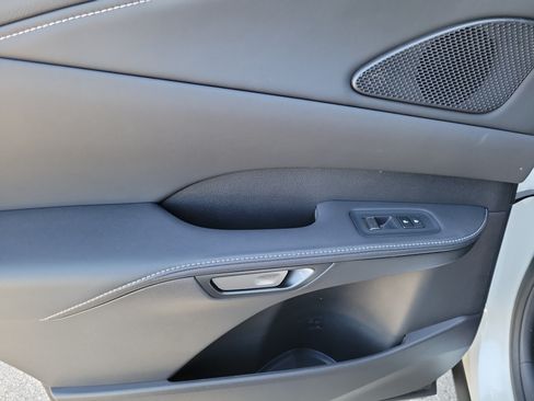 Used 2025 Lexus RX 350 FWD w/ Technology Package image 10