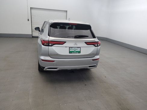 Used 2022 Mitsubishi Outlander SE AWD/4WD image 6