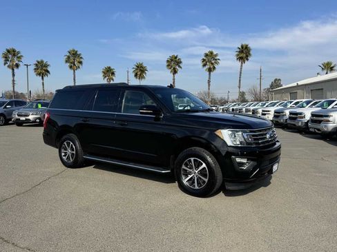 Used 2018 Ford Expedition Max XLT w/ Equipment Group 202A image 12