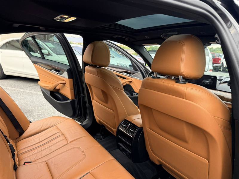 Used 2017 BMW 540i RWD image 20