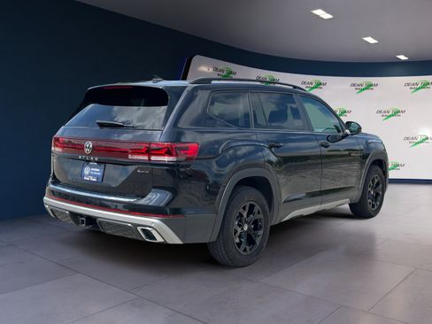 Certified 2024 Volkswagen Atlas Peak Edition SE AWD/4WD image 8