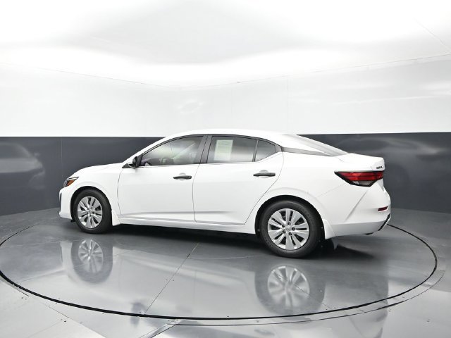 Certified 2025 Nissan Sentra S FWD image 2