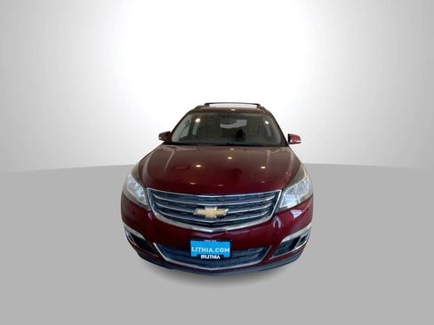 Used 2015 Chevrolet Traverse LT w/ Style and Technology Package image 3