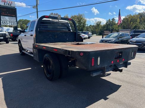 Used 2018 RAM 3500 Tradesman w/ Chrome Appearance Group image 8