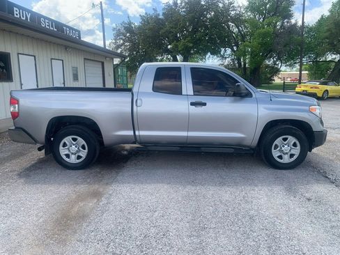 Used 2015 Toyota Tundra SR w/ Tow Package image 1