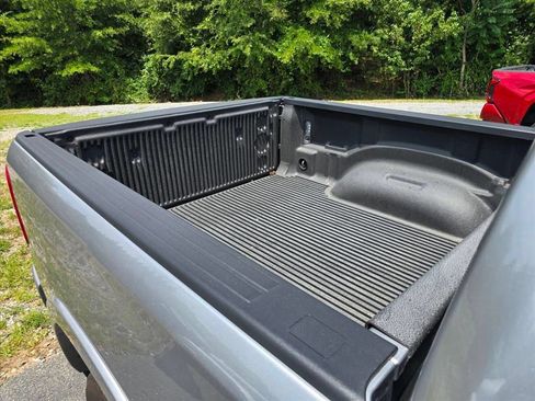 Used 2025 RAM 1500 Laramie w/ Sport Appearance Package AWD/4WD image 11