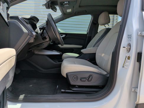 Certified 2024 Audi Q4 e-tron Premium Plus AWD/4WD image 16