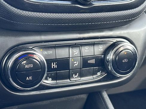 Used 2023 Chevrolet TrailBlazer LT w/ Convenience Package image 27