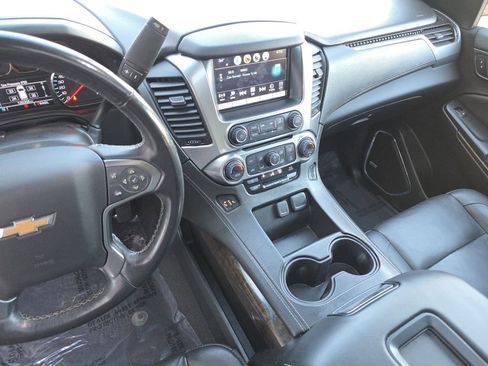 Used 2019 Chevrolet Tahoe LT w/ LT Signature Package image 28