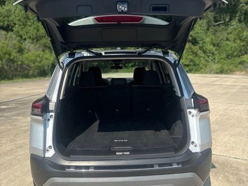 Used 2022 Nissan Rogue SV AWD/4WD image 5