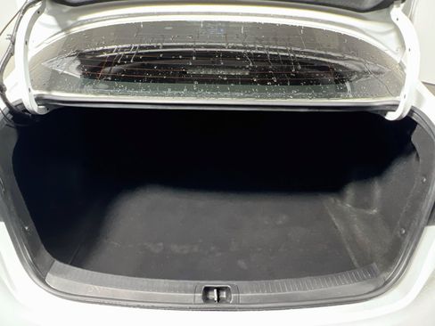 Used 2022 Toyota Corolla LE FWD image 27