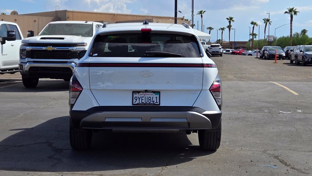 Used 2026 Hyundai Kona SEL Premium FWD image 5