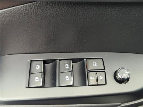 Used 2019 Toyota Highlander Limited FWD image 10